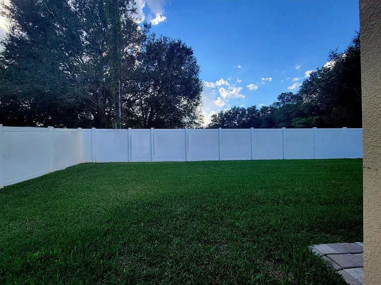 412 Summerlyn Dr — Photo 4