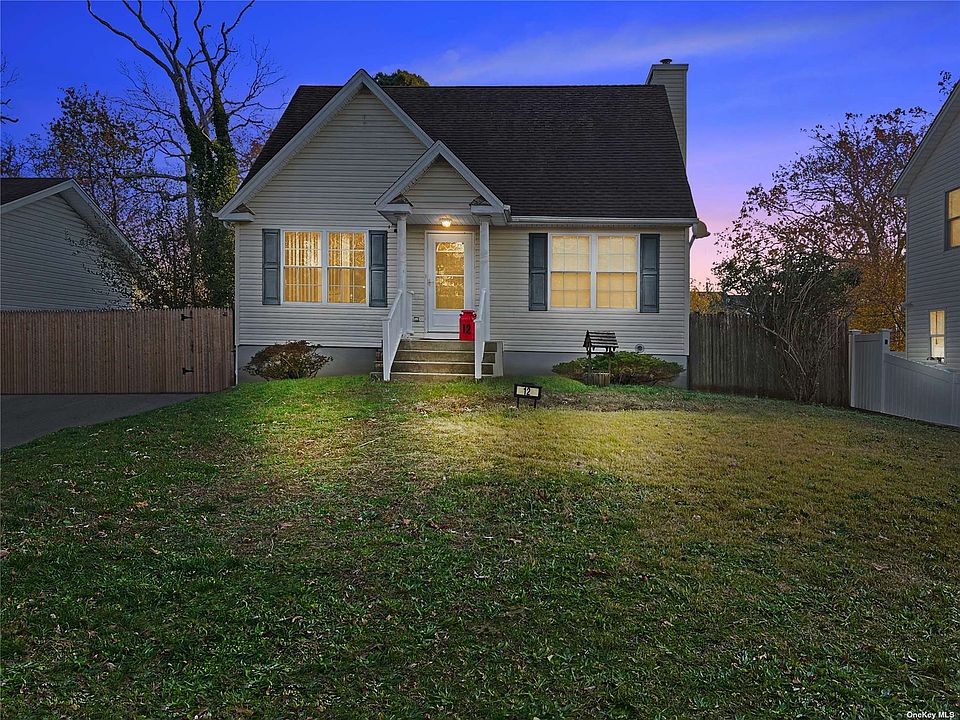1st image of 12 Robinson Dr