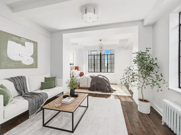 320 East 42nd Street image 1 of 13