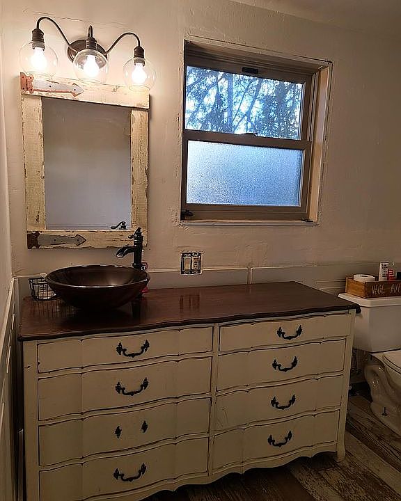 NEw updated Bathroom