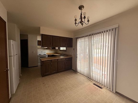 2nd image of 2110 Sherri Ln #101-102