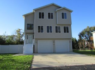 11280 3rd Ave, Pleasant Prairie, WI 53158