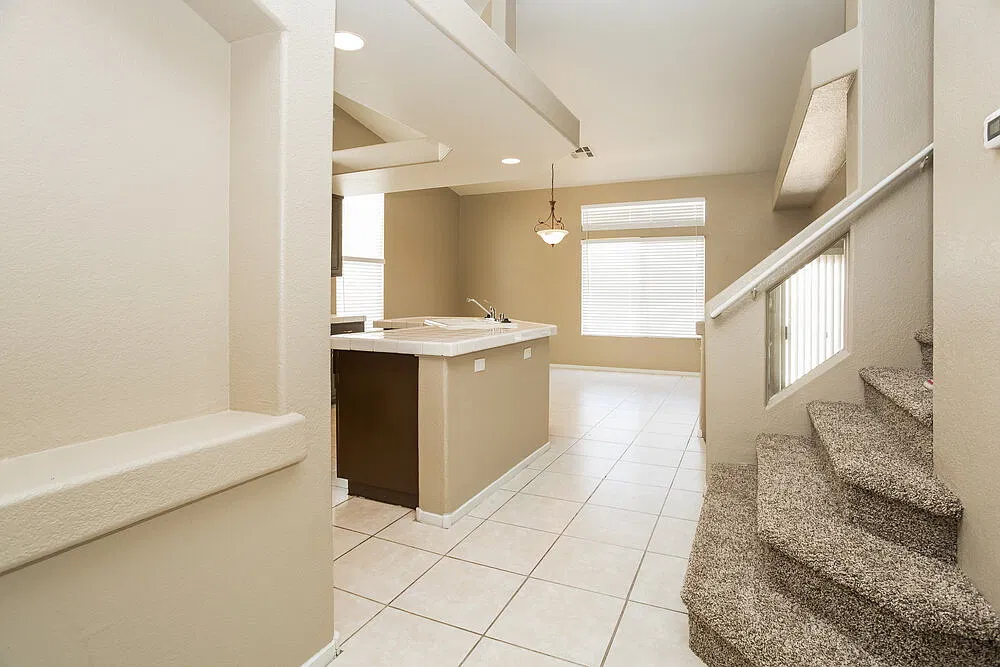 3 bed, 2.5 bath, 1524 sqft, $2,130 — Photo 4