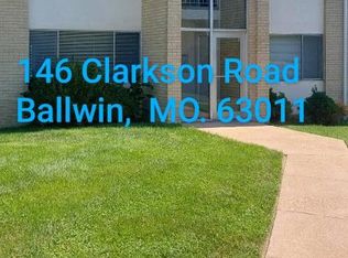 146 Clarkson Rd #C, Ballwin, MO 63011