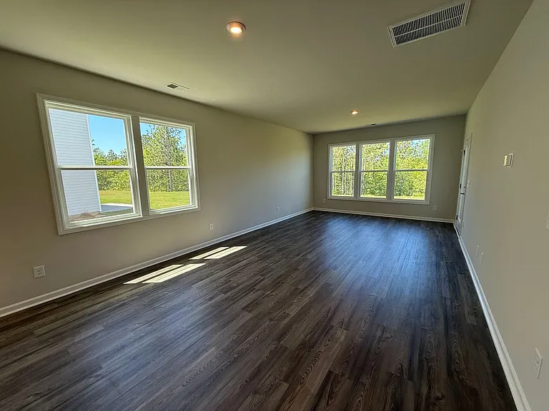 749 Count Fleet Ct — Photo 12
