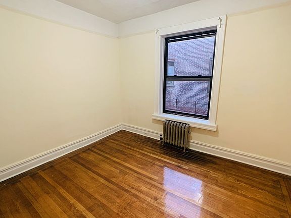 3rd image of 35 Linden Blvd APT E4