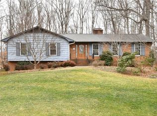 107 Roquemore Rd, Clemmons, NC 27012