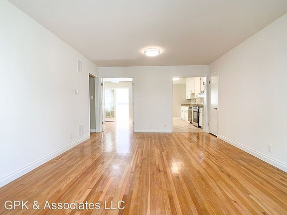 4th image of 10560 National Blvd APT 2