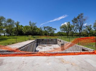 1334 NW 82nd St, Topeka, KS 66618