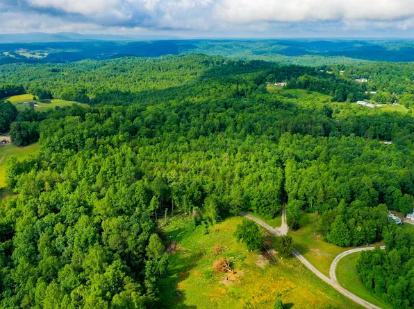 9999 Brooks Rd, Williamsburg, KY 40769