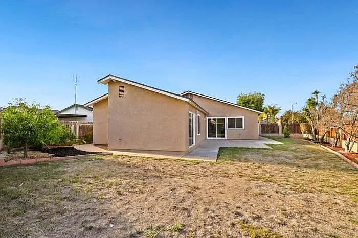 8449 Travis Ct — Photo 11