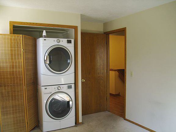 Laundry in Unit