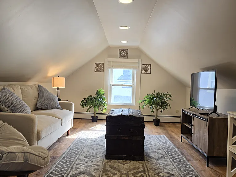 45 Cottage St #2 — Photo 6