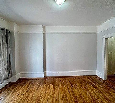4th image of 955 Pine St APT 22