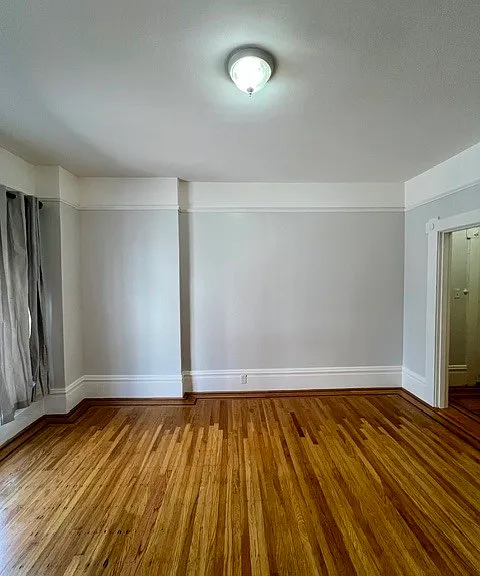 955 Pine St #22 — Photo 4