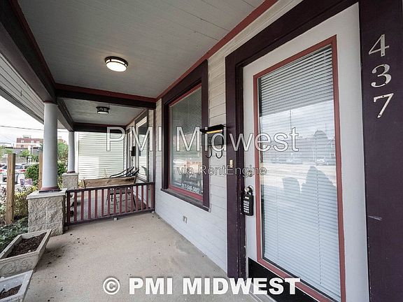2nd image of 437 Fulton St