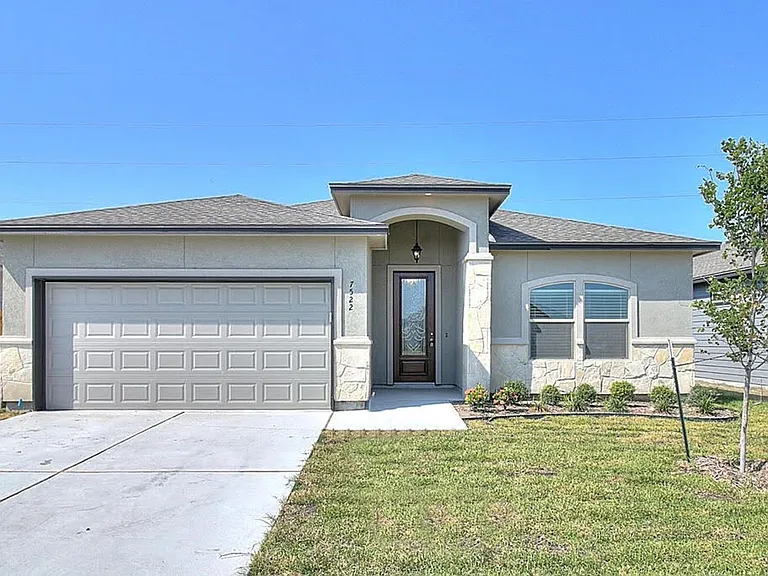 7522 Sable Creek Dr — Photo 2