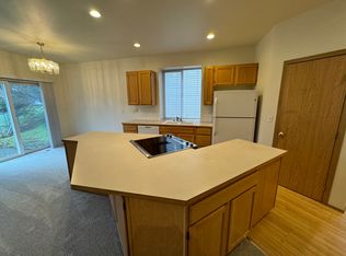 12404 63rd Ave E, Puyallup, WA 98373