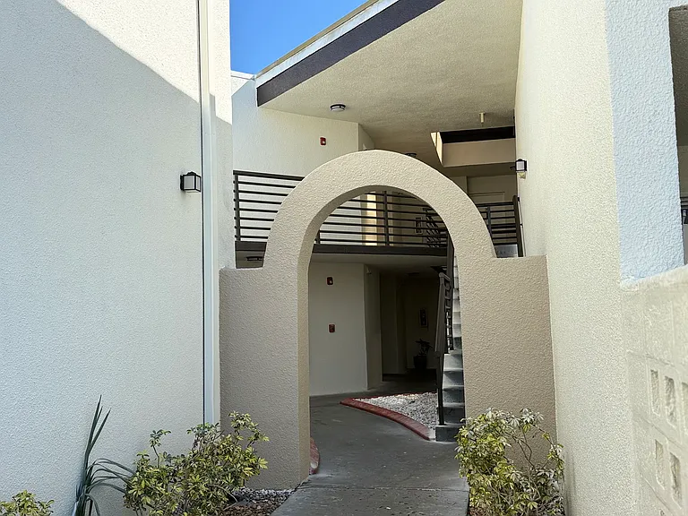 9725 Fontainebleau Blvd — Photo 14