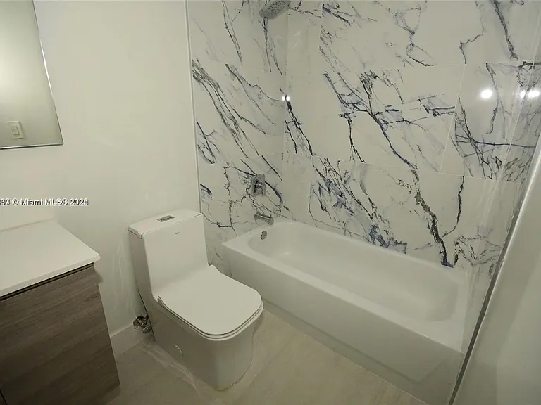 781 SW 148th Ave #1503 — Photo 6