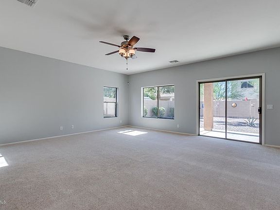 5th image of 44392 W Knauss Dr