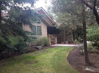 1656 NW Summit Dr, Bend, OR 97703