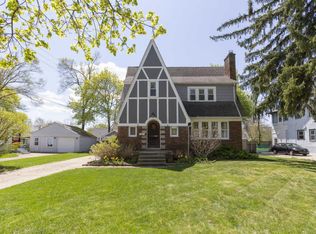 1010 Northwood St NE, Grand Rapids, MI 49505