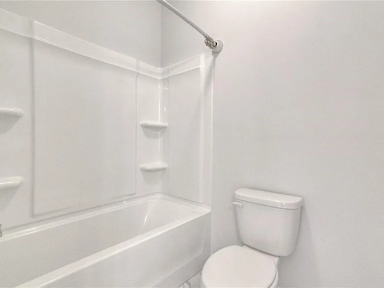 7107 Branch Creek Cv — Photo 34