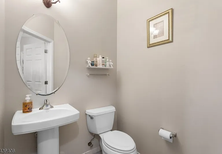 28 Devonshire Dr — Photo 22