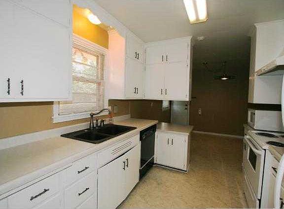 4th image of 8424 Virginia Cir S