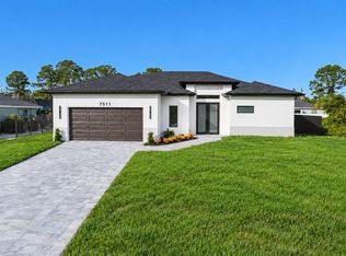 7511 Blutter Rd, North Pt, FL 34291