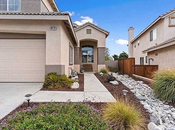 5th image of 39732 Naples Dr
