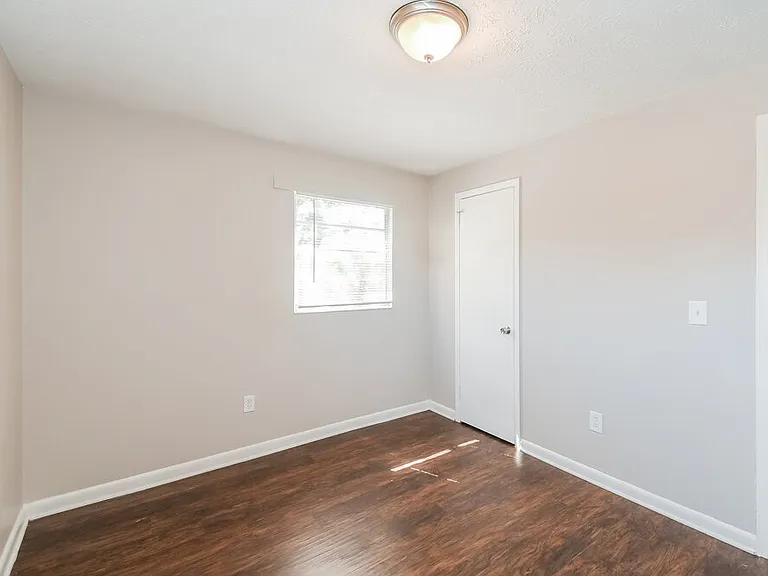5664 Minocqua St — Photo 12