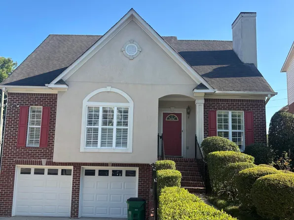 3049 English Oaks Cir, Vestavia, AL 35226