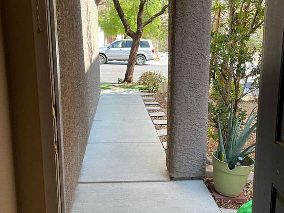4th image of 11173 Sandrone Ave