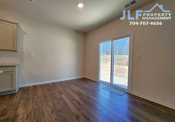 125 Sycamore Crossing Ct — Photo 9