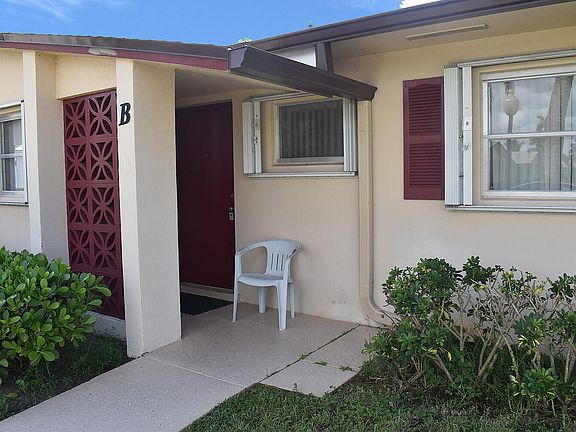 3rd image of 2956 Crosley Drive E #B