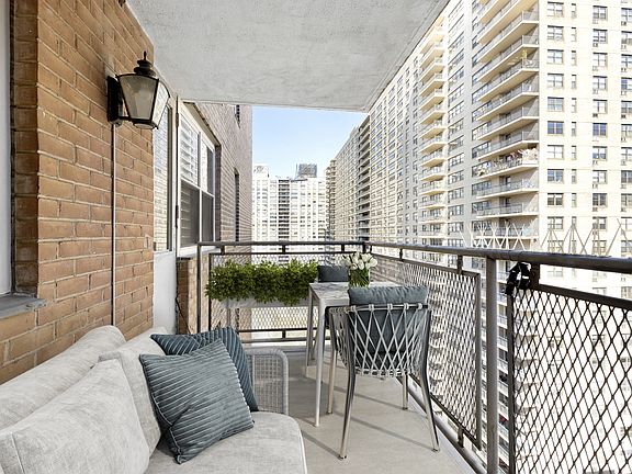 5th image of 303 W 66th St APT 17BW
