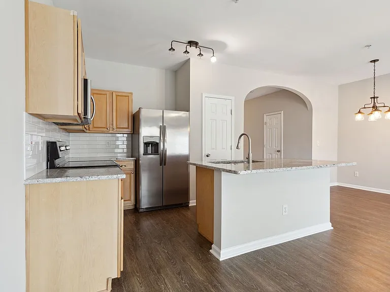 372 Azalea Cir — Photo 5