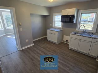 211 Pine St #2, Manchester, NH 03103