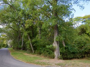 1 Strawberry Ln, Shelter Island, NY 11964