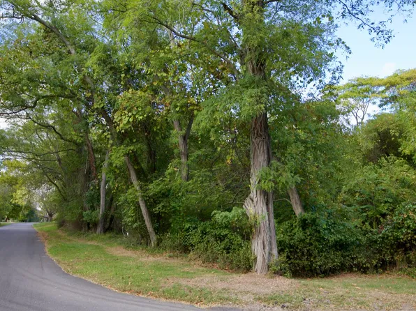 1 Strawberry Ln, Shelter Island, NY 11964