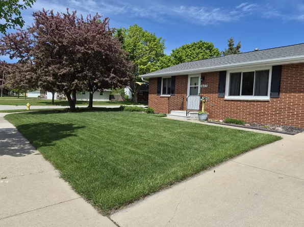 (undisclosed Address), Green Bay, WI 54304