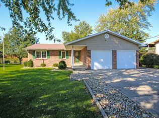 3835 S Taylor Rd, Decatur, IL 62521