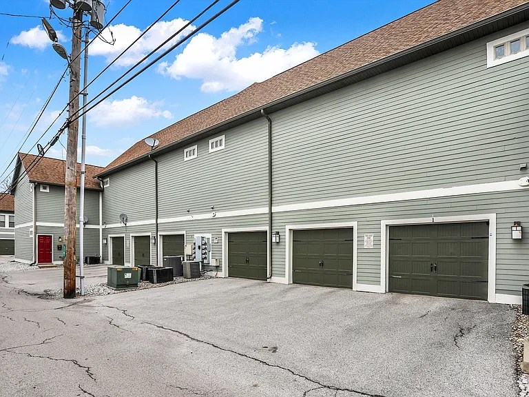 2241 N Scioto St #2 — Photo 29