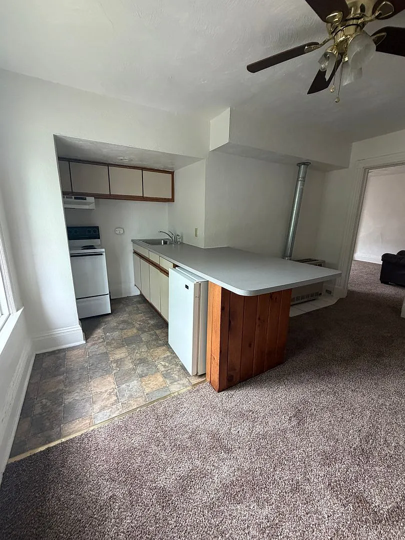 814 Myrtle Street — Photo 3