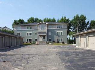 2821 26th St NW, Rochester, MN 55901