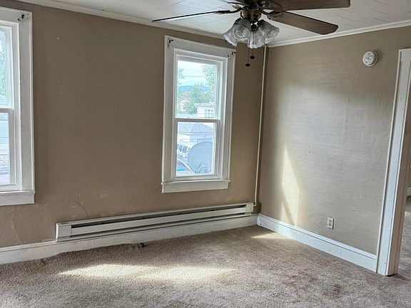 5th image of 111 W Grove St