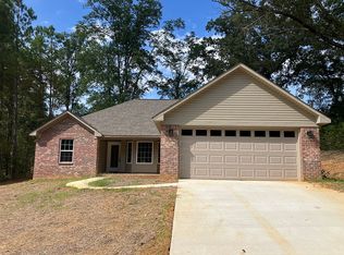 31 Indian Creek Rd, Fulton, MS 38843
