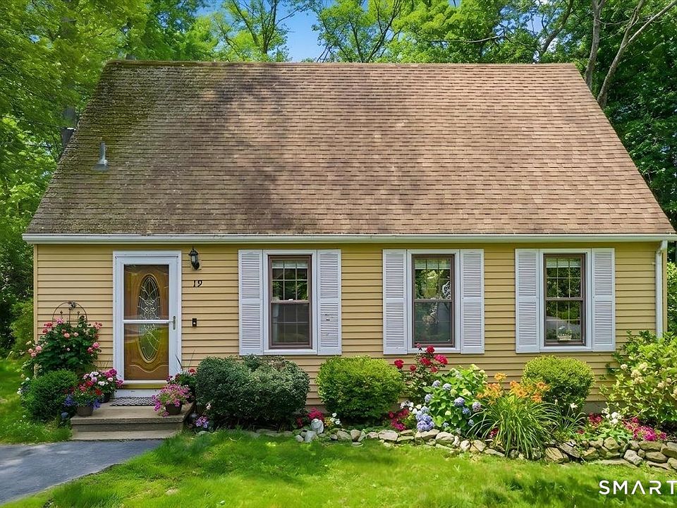 1st image of 19 Maplewood Drive